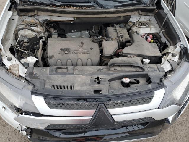 Photo 10 VIN: JA4AD2A36KZ007993 - MITSUBISHI OUTLANDER 