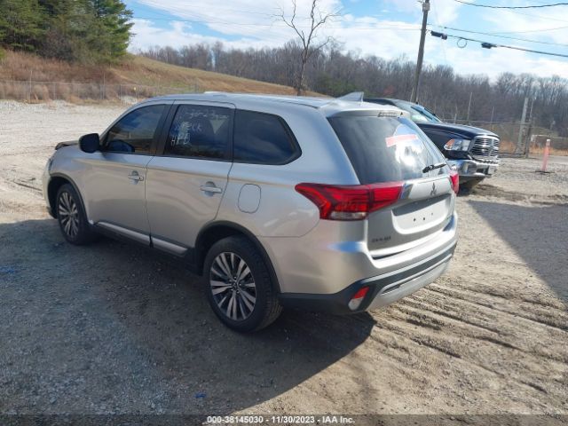 Photo 2 VIN: JA4AD2A36KZ053565 - MITSUBISHI OUTLANDER 