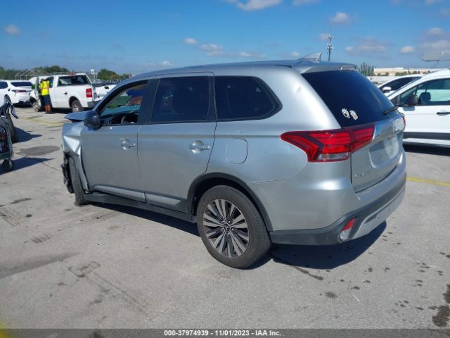 Photo 2 VIN: JA4AD2A36LZ047282 - MITSUBISHI OUTLANDER 