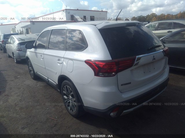 Photo 2 VIN: JA4AD2A37GZ039732 - MITSUBISHI OUTLANDER 