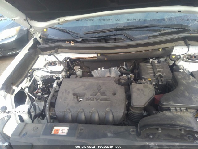 Photo 9 VIN: JA4AD2A37GZ039732 - MITSUBISHI OUTLANDER 