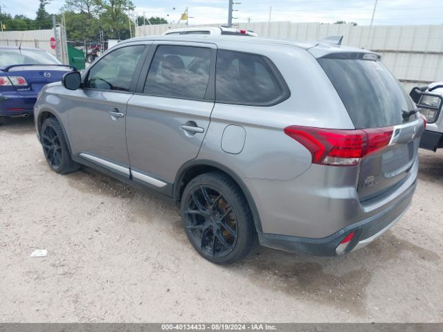 Photo 2 VIN: JA4AD2A37JJ000841 - MITSUBISHI OUTLANDER 