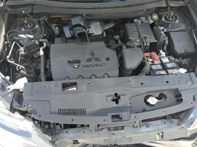 Photo 11 VIN: JA4AD2A37JZ003918 - MITSUBISHI OUTLANDER 