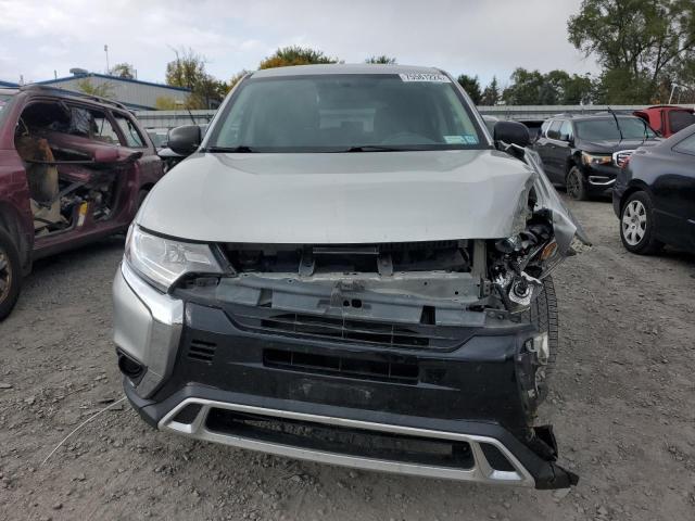 Photo 4 VIN: JA4AD2A37KZ004116 - MITSUBISHI OUTLANDER 