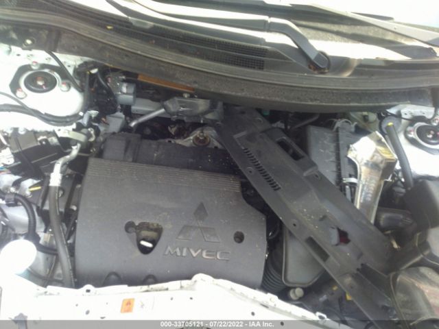 Photo 9 VIN: JA4AD2A37LZ013173 - MITSUBISHI OUTLANDER 