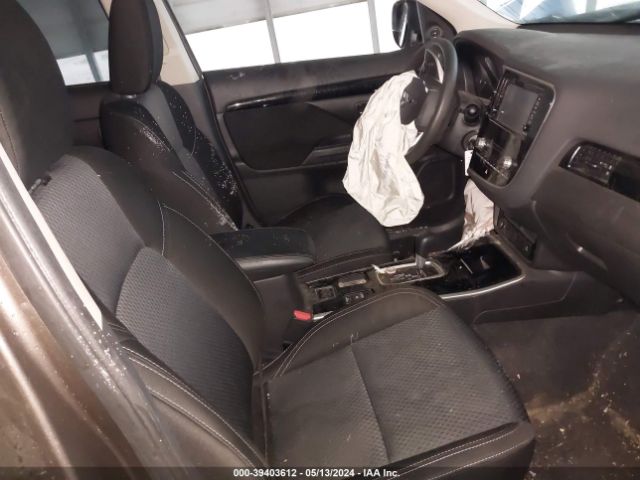 Photo 4 VIN: JA4AD2A37LZ040096 - MITSUBISHI OUTLANDER 