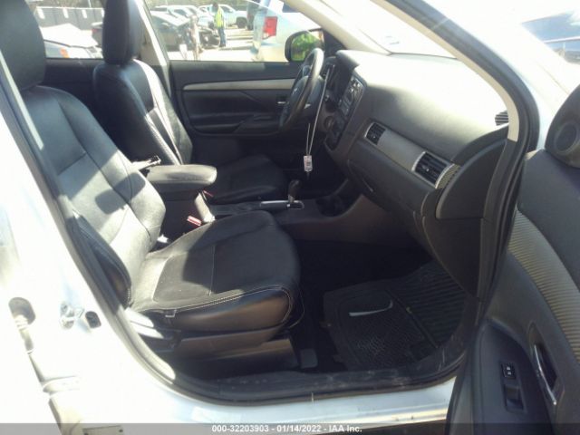 Photo 4 VIN: JA4AD2A38EZ010320 - MITSUBISHI OUTLANDER 