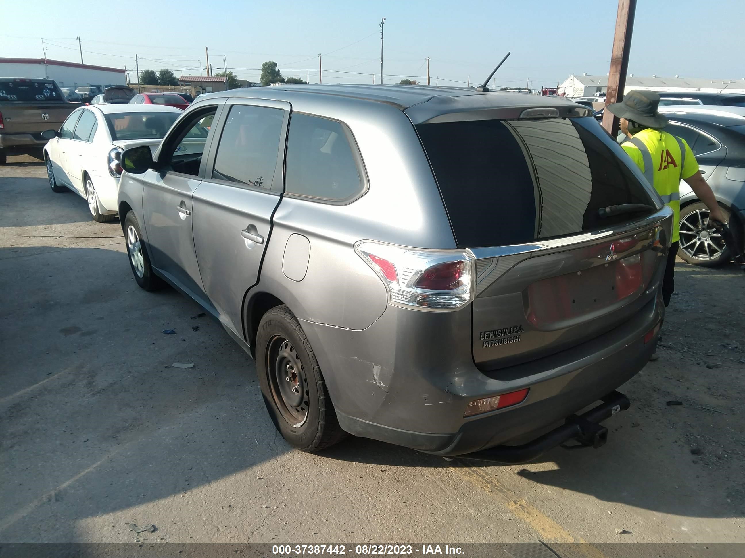 Photo 2 VIN: JA4AD2A38EZ017171 - MITSUBISHI OUTLANDER 