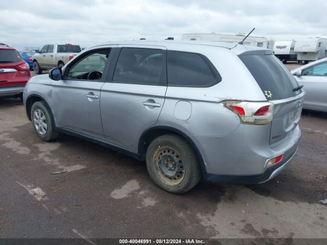 Photo 2 VIN: JA4AD2A38FZ002817 - MITSUBISHI OUTLANDER 