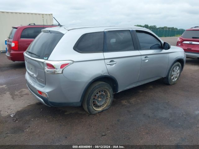 Photo 3 VIN: JA4AD2A38FZ002817 - MITSUBISHI OUTLANDER 