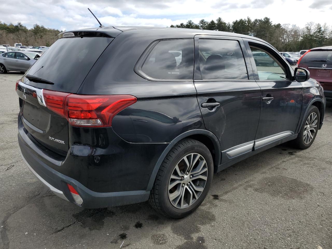 Photo 2 VIN: JA4AD2A38GZ060833 - MITSUBISHI OUTLANDER 