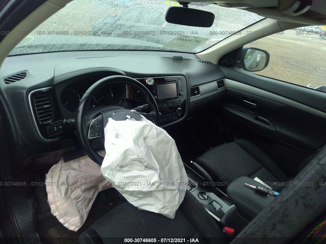 Photo 4 VIN: JA4AD2A38HZ059490 - MITSUBISHI OUTLANDER 