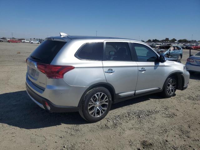 Photo 2 VIN: JA4AD2A38JZ015575 - MITSUBISHI OUTLANDER 