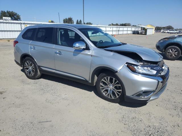 Photo 3 VIN: JA4AD2A38JZ015575 - MITSUBISHI OUTLANDER 