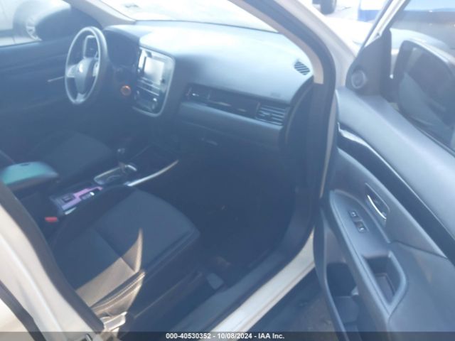 Photo 4 VIN: JA4AD2A38KZ012693 - MITSUBISHI OUTLANDER 