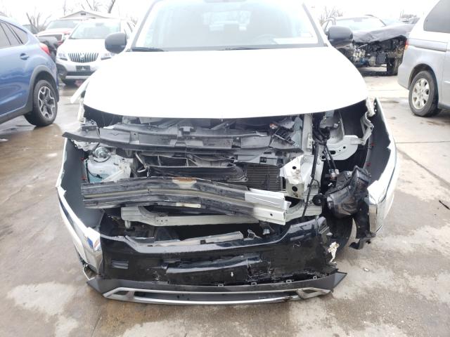 Photo 8 VIN: JA4AD2A38KZ032443 - MITSUBISHI OUTLANDER 