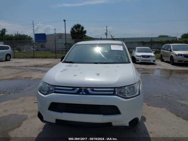 Photo 5 VIN: JA4AD2A39EZ010553 - MITSUBISHI OUTLANDER 