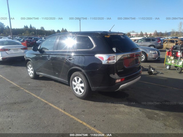 Photo 2 VIN: JA4AD2A39FZ010635 - MITSUBISHI OUTLANDER 