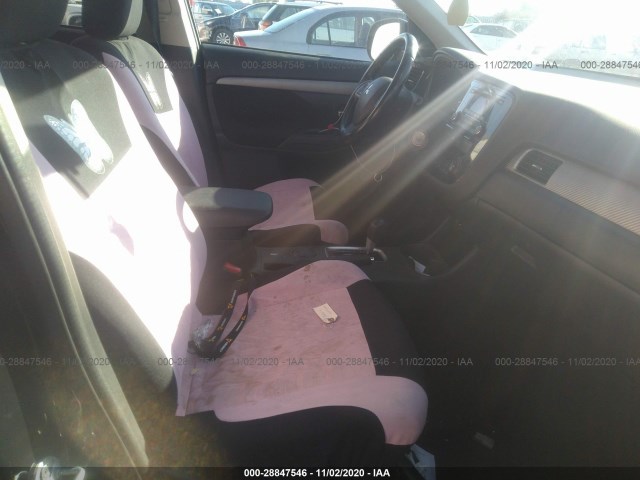 Photo 4 VIN: JA4AD2A39FZ010635 - MITSUBISHI OUTLANDER 