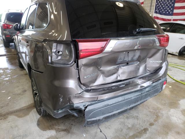 Photo 8 VIN: JA4AD2A39GZ053700 - MITSUBISHI OUTLANDER 