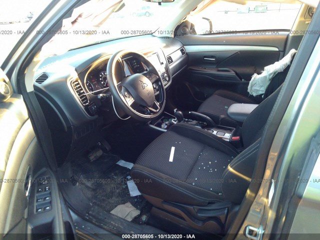 Photo 4 VIN: JA4AD2A39HZ044559 - MITSUBISHI OUTLANDER 