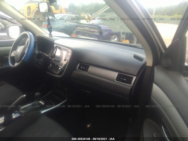 Photo 4 VIN: JA4AD2A39JJ002591 - MITSUBISHI OUTLANDER 