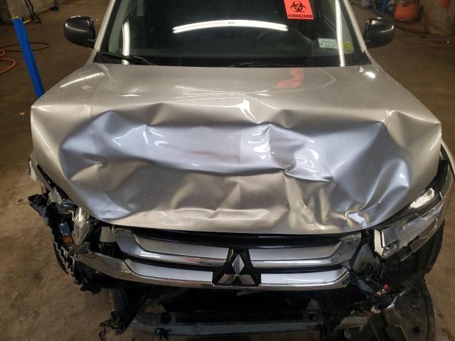 Photo 11 VIN: JA4AD2A39JZ065286 - MITSUBISHI OUTLANDER 