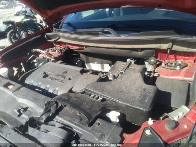 Photo 9 VIN: JA4AD2A39KZ004716 - MITSUBISHI OUTLANDER 