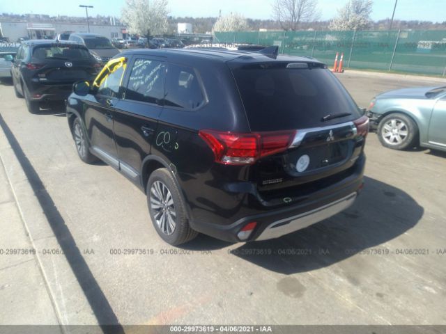 Photo 2 VIN: JA4AD2A39KZ013240 - MITSUBISHI OUTLANDER 