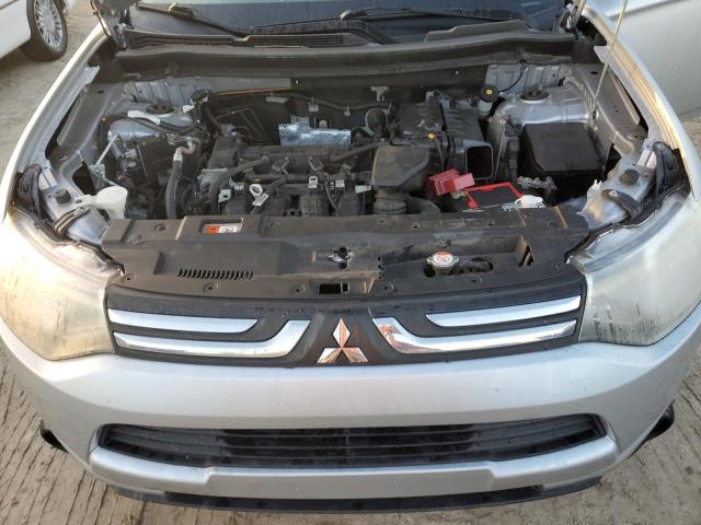 Photo 11 VIN: JA4AD2A3XEZ002509 - MITSUBISHI OUTLANDER 