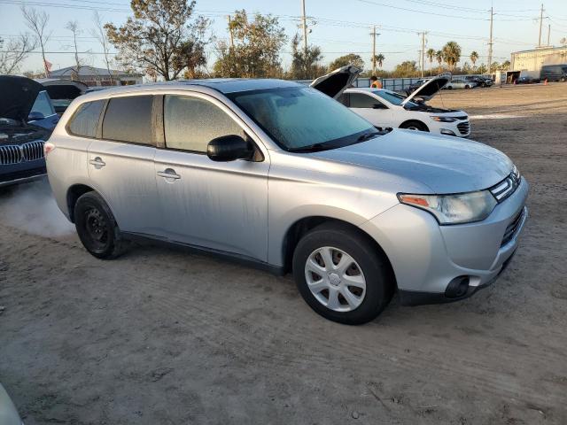 Photo 3 VIN: JA4AD2A3XEZ002509 - MITSUBISHI OUTLANDER 