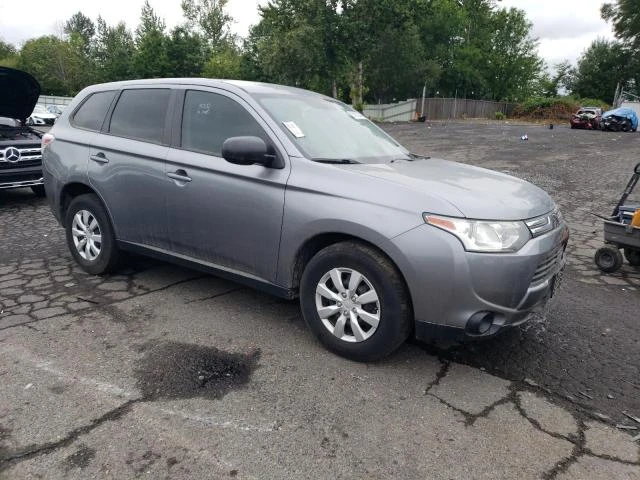 Photo 3 VIN: JA4AD2A3XEZ015213 - MITSUBISHI OUTLANDER 