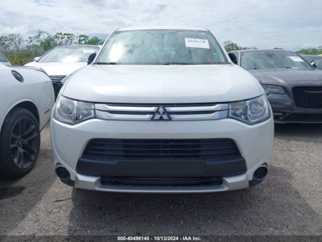 Photo 5 VIN: JA4AD2A3XFZ010238 - MITSUBISHI OUTLANDER 