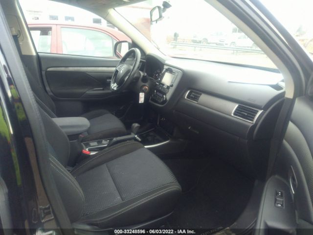 Photo 4 VIN: JA4AD2A3XHZ014809 - MITSUBISHI OUTLANDER 