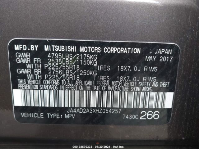 Photo 8 VIN: JA4AD2A3XHZ054257 - MITSUBISHI OUTLANDER 