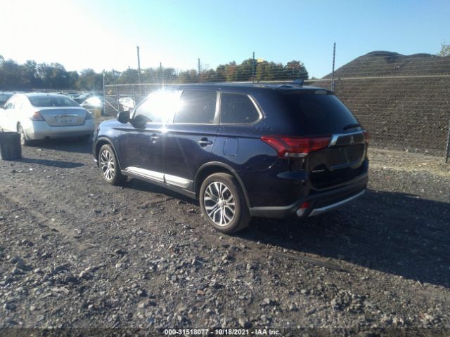 Photo 2 VIN: JA4AD2A3XHZ061189 - MITSUBISHI OUTLANDER 