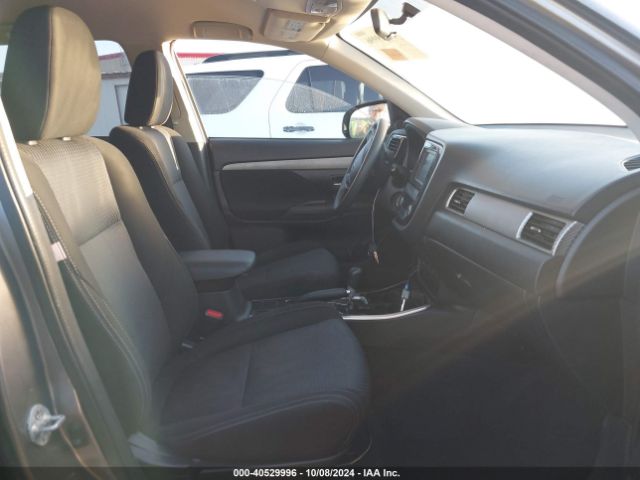 Photo 4 VIN: JA4AD2A3XJJ002597 - MITSUBISHI OUTLANDER 