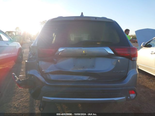 Photo 5 VIN: JA4AD2A3XJJ002597 - MITSUBISHI OUTLANDER 