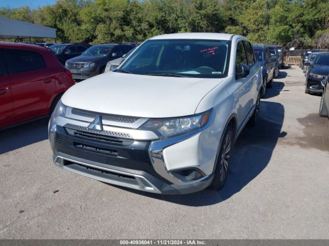 Photo 1 VIN: JA4AD2A3XKZ006880 - MITSUBISHI OUTLANDER 