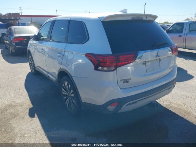 Photo 2 VIN: JA4AD2A3XKZ006880 - MITSUBISHI OUTLANDER 