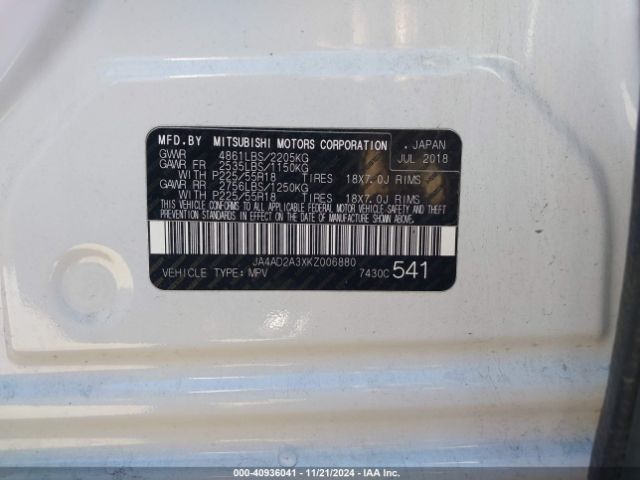 Photo 8 VIN: JA4AD2A3XKZ006880 - MITSUBISHI OUTLANDER 