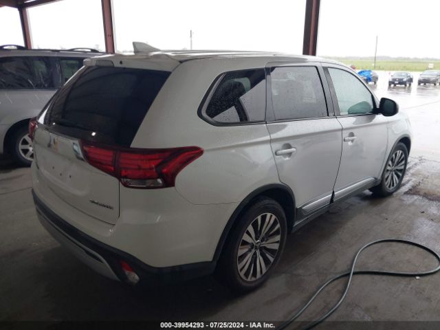 Photo 3 VIN: JA4AD2A3XKZ008063 - MITSUBISHI OUTLANDER 