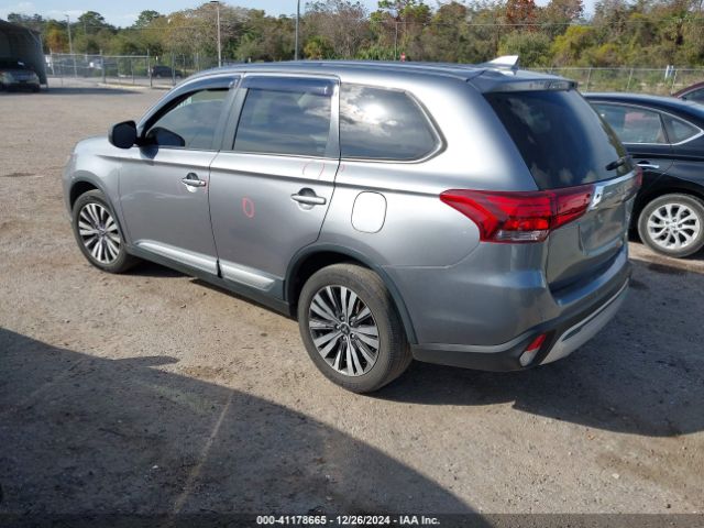 Photo 2 VIN: JA4AD2A3XKZ014462 - MITSUBISHI OUTLANDER 