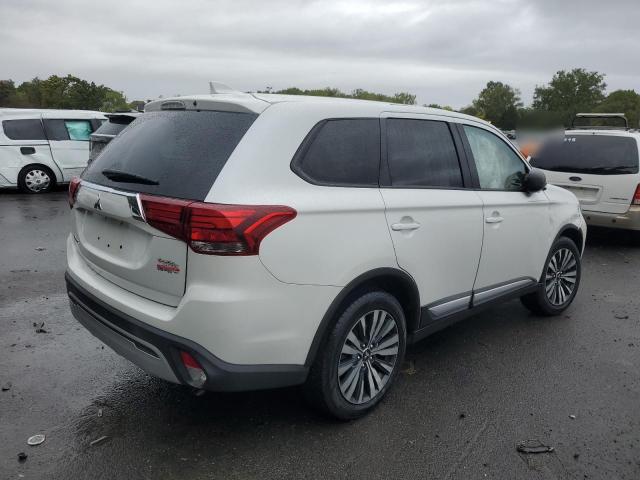 Photo 2 VIN: JA4AD2A3XLZ003107 - MITSUBISHI OUTLANDER 