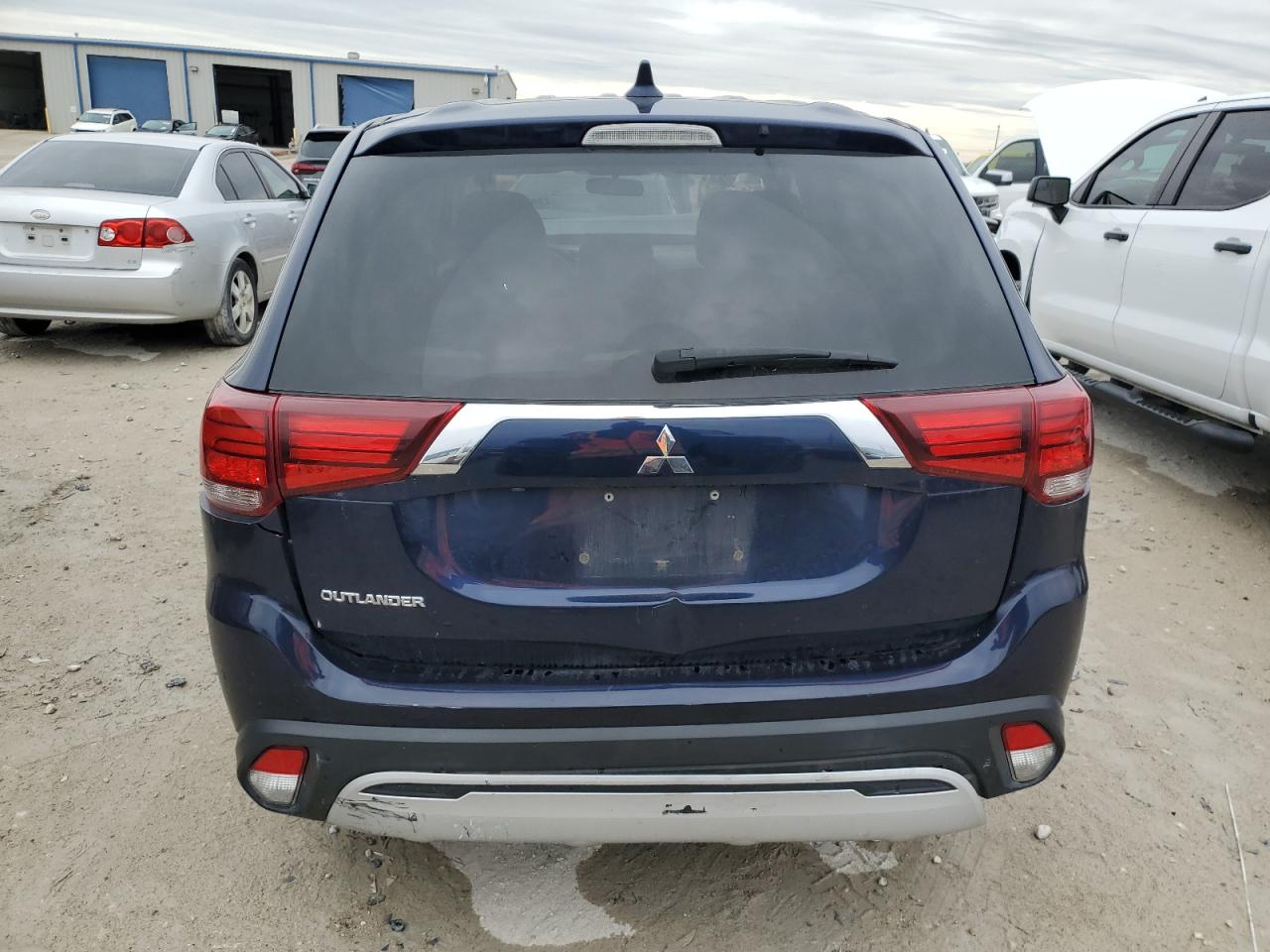 Photo 5 VIN: JA4AD2A3XLZ027651 - MITSUBISHI OUTLANDER 