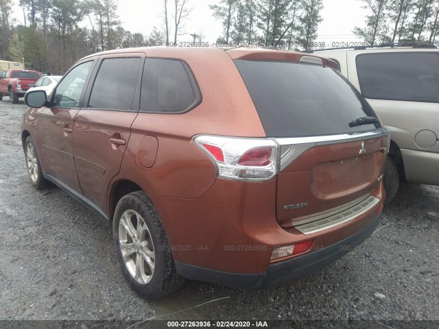 Photo 2 VIN: JA4AD3A30EZ001214 - MITSUBISHI OUTLANDER 