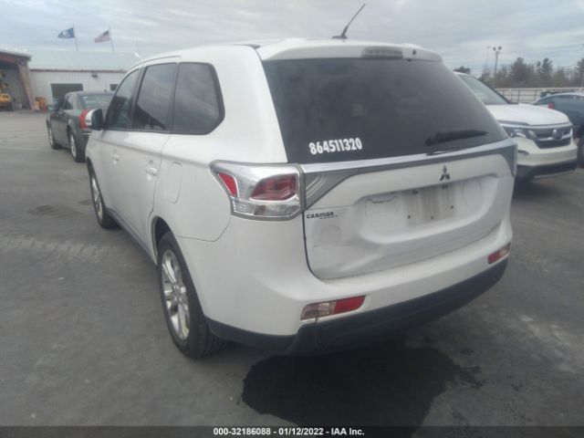 Photo 2 VIN: JA4AD3A30EZ001598 - MITSUBISHI OUTLANDER 