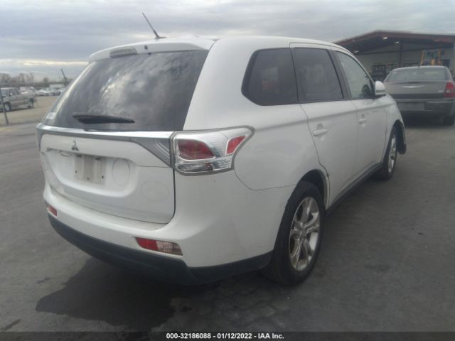 Photo 3 VIN: JA4AD3A30EZ001598 - MITSUBISHI OUTLANDER 