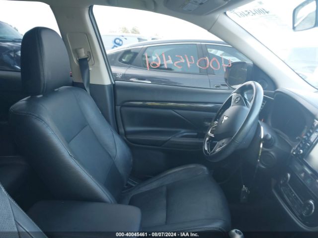 Photo 4 VIN: JA4AD3A30GZ010529 - MITSUBISHI OUTLANDER 