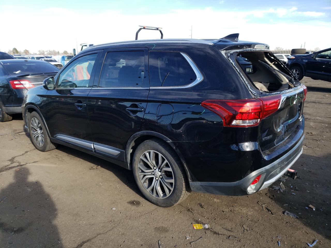 Photo 1 VIN: JA4AD3A30HZ028871 - MITSUBISHI OUTLANDER 